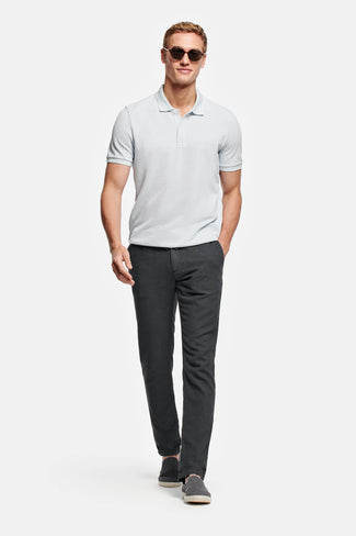 Storms * Los Pantalones de Lino Storms * Los Pantalones de Lino