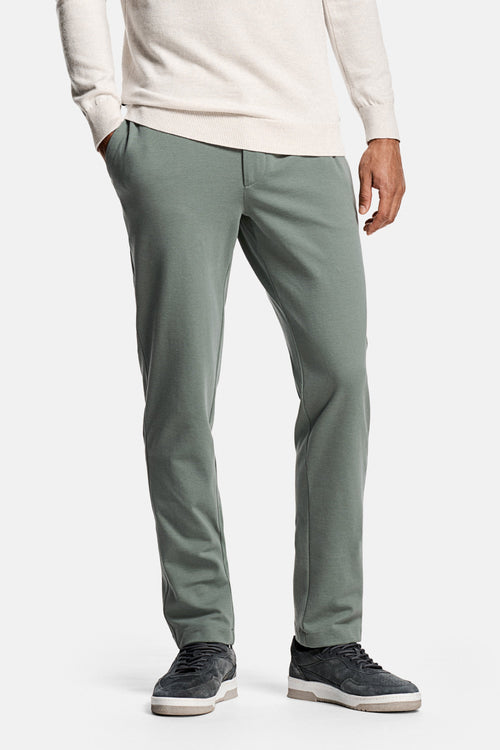 Defenders * Los Easies